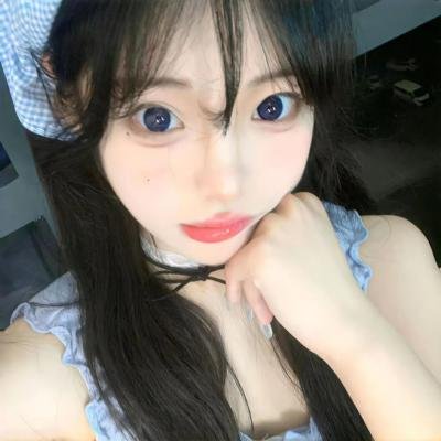 裸聊女舍 在线观看